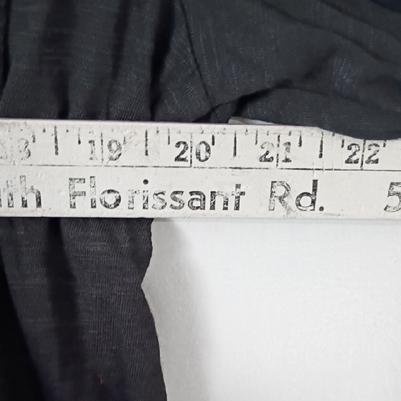 Social Standard By Charcoal Black Long Sleeve Shirt Size Large Tshirt - Picture 6 of 8